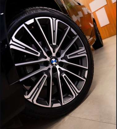 BMW-X1-2024
