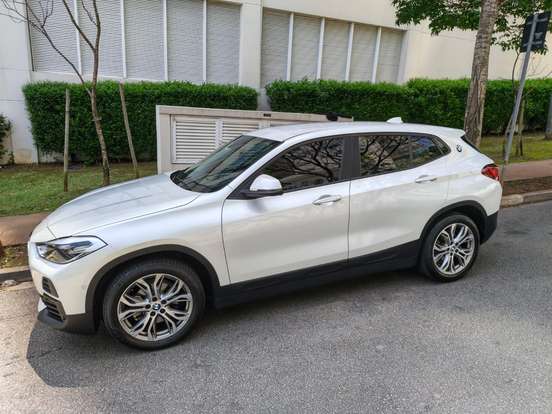 BMW-X2-2021