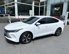 BYD KING 1.5 DM-I PHEV GS AUTOMÁTICO BYD KING 1.5 DM-I PHEV GS AUTOMÁTICO
