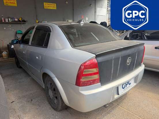 CHEVROLET-ASTRA-2.0 MPFI GLS SEDAN 8V GASOLINA 4P MANUAL CHEVROLET-ASTRA-2004