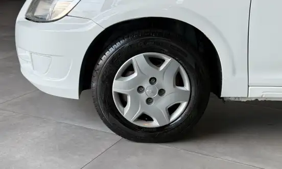 CHEVROLET-CELTA-2013