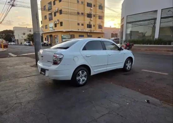 CHEVROLET-COBALT-2012