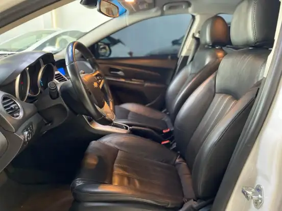 CHEVROLET-CRUZE-2015