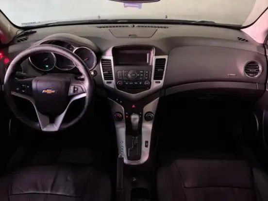CHEVROLET-CRUZE-1.8 LT SPORT6 16V FLEX 4P AUTOMÁTICO CHEVROLET-CRUZE-2013
