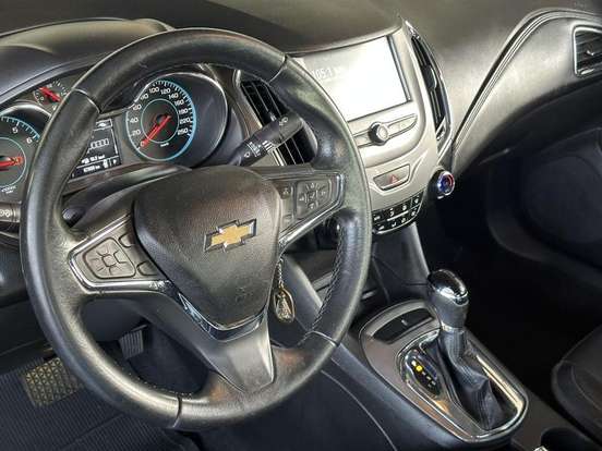 CHEVROLET-CRUZE-2018