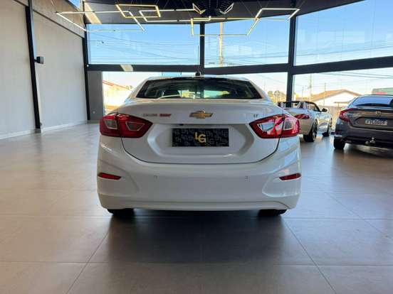 CHEVROLET-CRUZE-2019