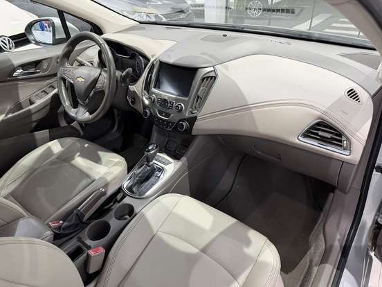 CHEVROLET-CRUZE-2018