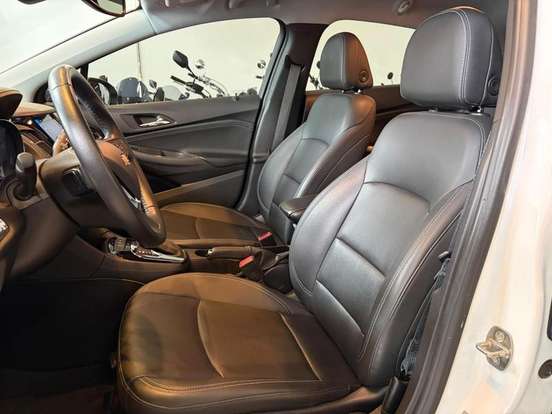 CHEVROLET-CRUZE-2021