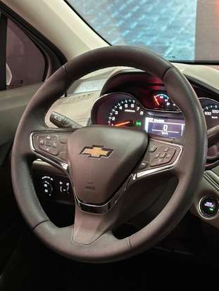 CHEVROLET-CRUZE-2018