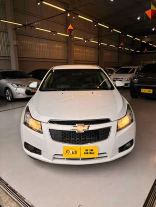 CHEVROLET-CRUZE-2013