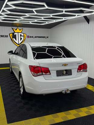 CHEVROLET-CRUZE-2015