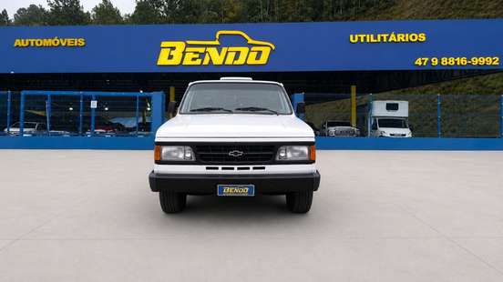 CHEVROLET-D20-1995