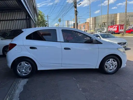 CHEVROLET-ONIX-2018