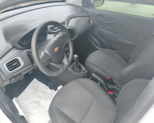 CHEVROLET-ONIX-2018