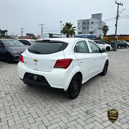 CHEVROLET-ONIX-1.0 MPFI LT 8V FLEX 4P MANUAL CHEVROLET-ONIX-2017