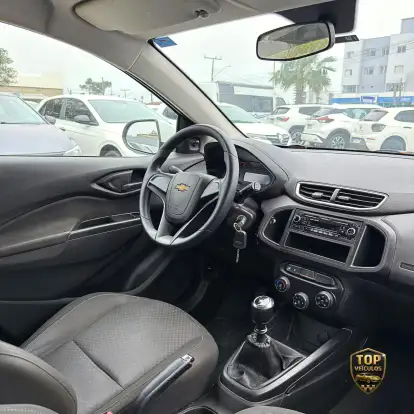 CHEVROLET-ONIX-2017