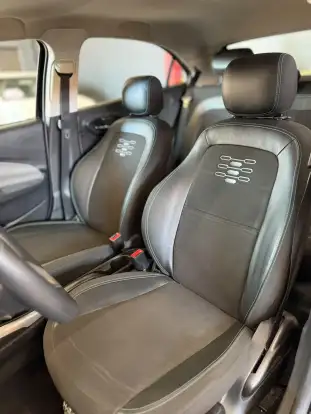CHEVROLET-ONIX-2019