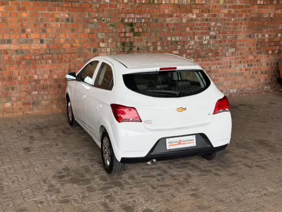 CHEVROLET-ONIX-2019