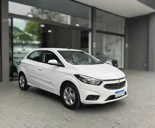 CHEVROLET-ONIX-2018