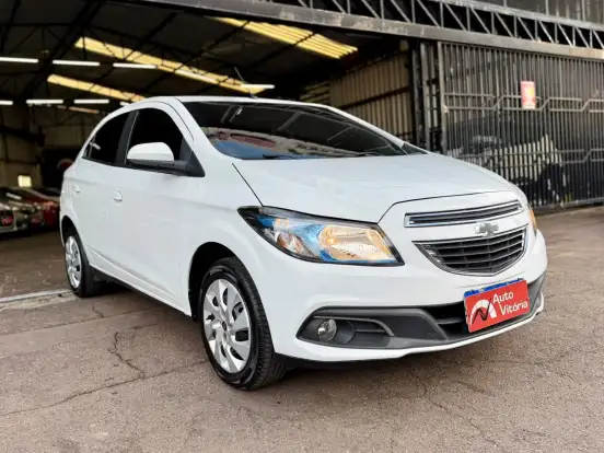 CHEVROLET-ONIX-2015