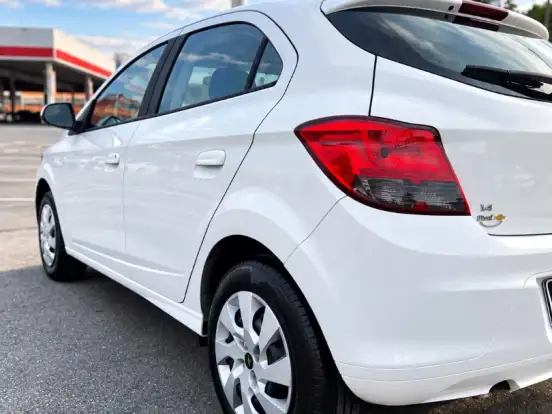 CHEVROLET-ONIX-1.4 MPFI LT 8V FLEX 4P MANUAL CHEVROLET-ONIX-2016