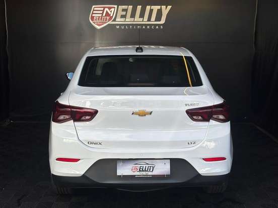 CHEVROLET-ONIX-2022