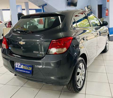 CHEVROLET-ONIX-2017