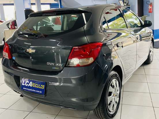 CHEVROLET-ONIX-1.0 MPFI JOY 8V FLEX 4P MANUAL CHEVROLET-ONIX-2017
