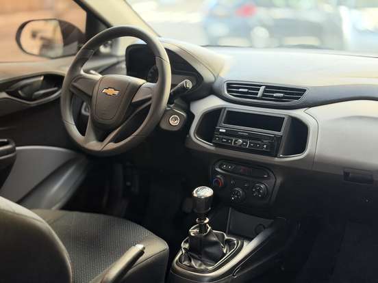 CHEVROLET-ONIX-2018