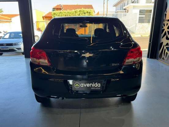 CHEVROLET-ONIX-1.0 MPFI LS 8V FLEX 4P MANUAL CHEVROLET-ONIX-2015