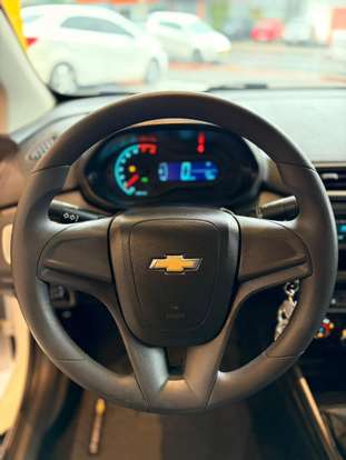 CHEVROLET-ONIX-2018