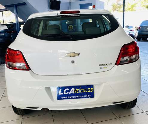 CHEVROLET-ONIX-2016