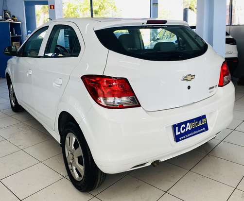 CHEVROLET-ONIX-2016