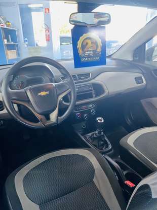 CHEVROLET-ONIX-2016
