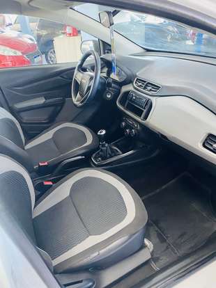 CHEVROLET-ONIX-2016