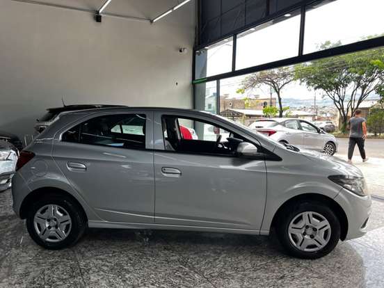 CHEVROLET-ONIX-1.0 MPFI LT 8V FLEX 4P MANUAL CHEVROLET-ONIX-2015