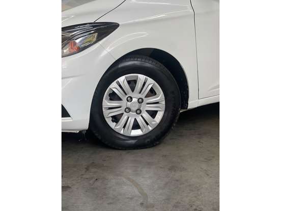 CHEVROLET-ONIX-2018