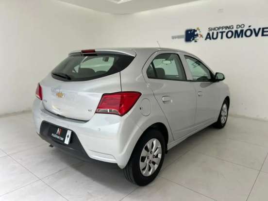 CHEVROLET-ONIX-2019