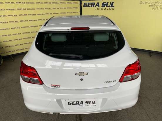 CHEVROLET-ONIX-1.0 MPFI LT 8V FLEX 4P MANUAL CHEVROLET-ONIX-2014