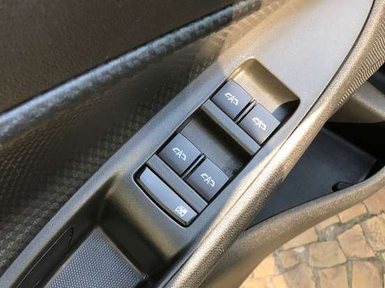 CHEVROLET-ONIX-2021