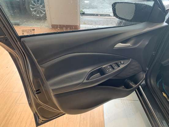 CHEVROLET-ONIX-2023