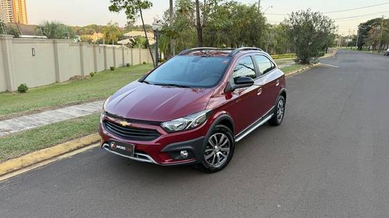 CHEVROLET ONIX 1.4 MPFI ACTIV 8V FLEX 4P AUTOMÁTICO