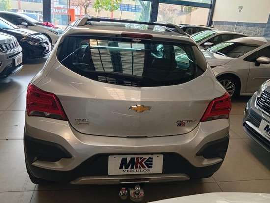 CHEVROLET-ONIX-2018