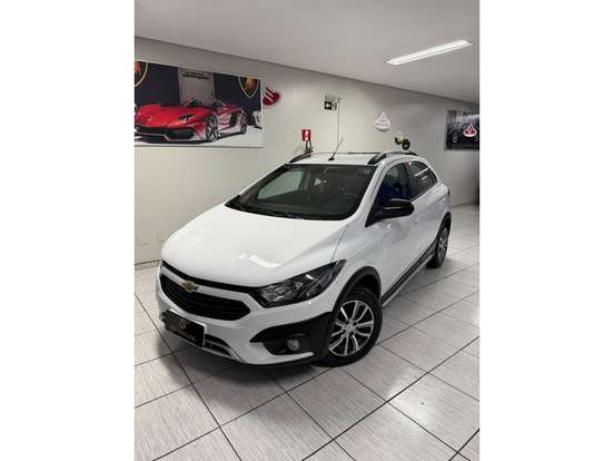 CHEVROLET-ONIX-1.4 MPFI ACTIV 8V FLEX 4P AUTOMÁTICO CHEVROLET-ONIX-2018