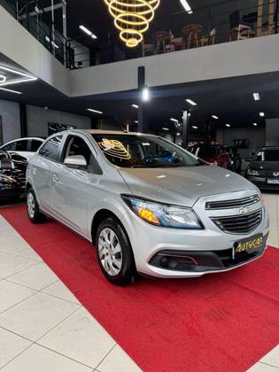 CHEVROLET ONIX 1.4 MPFI LT 8V FLEX 4P AUTOMÁTICO