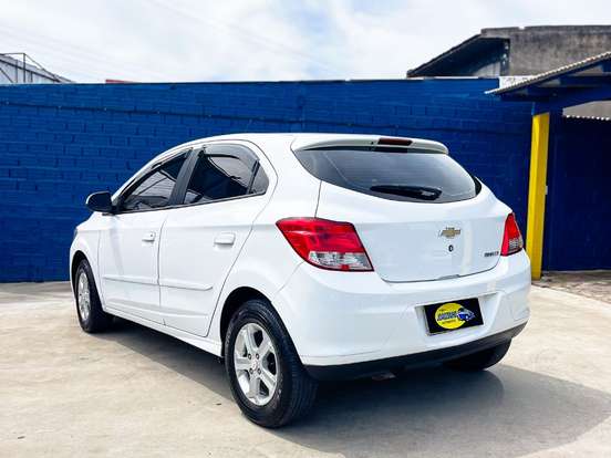 CHEVROLET-ONIX-1.4 MPFI LT 8V FLEX 4P MANUAL CHEVROLET-ONIX-2013
