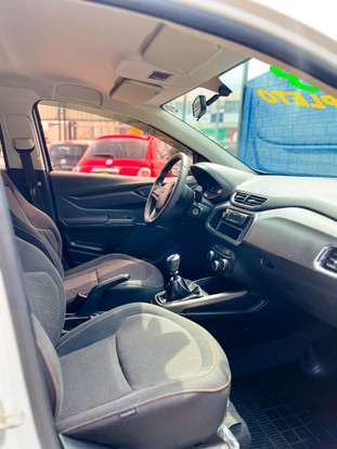 CHEVROLET-ONIX-2013