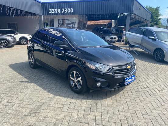 CHEVROLET-ONIX-2018