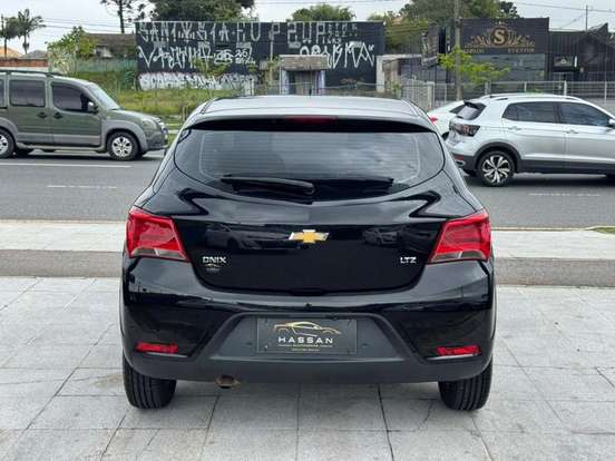 CHEVROLET-ONIX-1.4 MPFI LTZ 8V FLEX 4P AUTOMÁTICO CHEVROLET-ONIX-2018