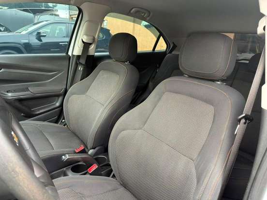 CHEVROLET-ONIX-2014